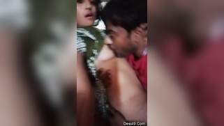 Horny as hell Indian guy can't stop licking girlfriend's nipple | XXX Video on AllSex.XXX