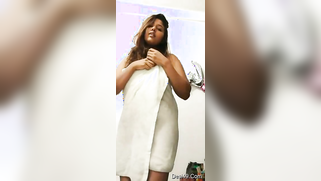 It is impossible not to jerk off when the Indian takes off the towel | XXX Video on AllSex.XXX