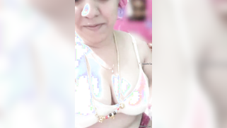 Cheating Indian wife demonstrates nipples to a stranger admirer | XXX Video on AllSex.XXX