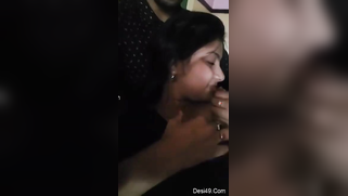 Raunchy guy pulls Desi girlfriend's tits out to have some fun | XXX Video on AllSex.XXX