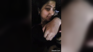 Raunchy guy pulls Desi girlfriend's tits out to have some fun | XXX Video on AllSex.XXX