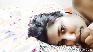 Pretty Desi female wakes up with the idea of filming XXX video | XXX Video on AllSex.XXX