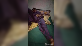 Excited Indian woman touches vagina and lover films XXX video | XXX Video on AllSex.XXX