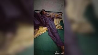 Excited Indian woman touches vagina and lover films XXX video | XXX Video on AllSex.XXX