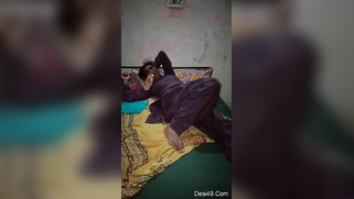 Excited Indian woman touches vagina and lover films XXX video | XXX Video on AllSex.XXX