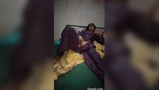 Excited Indian woman touches vagina and lover films XXX video | XXX Video on AllSex.XXX