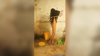 Husband comes to the Desi girl after she takes a shower and films | XXX Video on AllSex.XXX