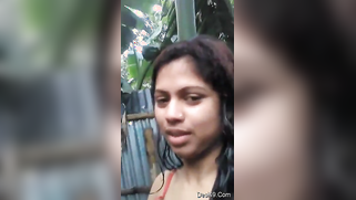 Outdoor shower video should draw men's attention as the Desi thinks | XXX Video on AllSex.XXX