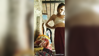 Indian aunty thinks it's a good day to put on clothes on the camera | XXX Video on AllSex.XXX