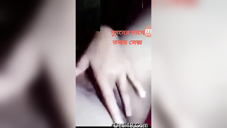 Lassie of Indian origin spices up the quarantine by masturbation | XXX Video on AllSex.XXX