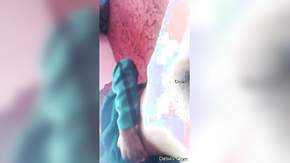 Dissolute Desi camgirl lifts green dress to brag about XXX parts | XXX Video on AllSex.XXX