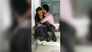 Cameraguy encourages the Desi couple to kiss and hopes to film sex | XXX Video on AllSex.XXX