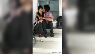 Cameraguy encourages the Desi couple to kiss and hopes to film sex | XXX Video on AllSex.XXX