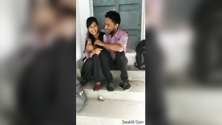 Cameraguy encourages the Desi couple to kiss and hopes to film sex | XXX Video on AllSex.XXX