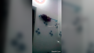 Super-hot Desi girl with natural boobies shows how she takes a shower | XXX Video on AllSex.XXX