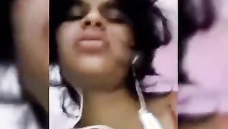 Manager can see Indian girlfriend's boobs thanks to the video call | XXX Video on AllSex.XXX