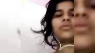 Manager can see Indian girlfriend's boobs thanks to the video call | XXX Video on AllSex.XXX