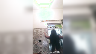 Long-haired Indian babe with awesome tits likes to dance being naked | XXX Video on AllSex.XXX
