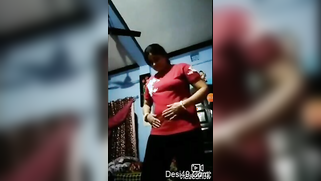 Nice Indian mom is filled with a desire to film solo XXX video | XXX Video on AllSex.XXX