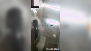 Indian girl takes a shower but she isn't going to interrupt video call | XXX Video on AllSex.XXX