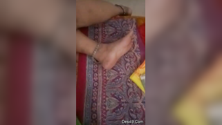 Indian housewife lets the husband film her vag in close-up video | XXX Video on AllSex.XXX