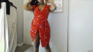 Wondrous Desi girl puts on a red robe to take if off in a few moments | XXX Video on AllSex.XXX