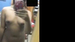 Lucky Indian girl tests new phone camera filming the naked body | XXX Video on AllSex.XXX