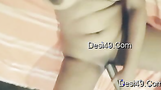 Skilled Desi chick manages to hold the camera and masturbate cunt | XXX Video on AllSex.XXX