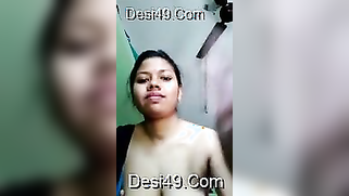 Before going to work the Indian mom exposes big juicy breasts | XXX Video on AllSex.XXX