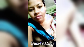 Before going to work the Indian mom exposes big juicy breasts | XXX Video on AllSex.XXX