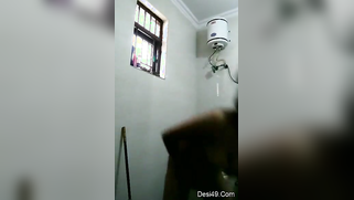 Indian woman always washes body before sex with her paramour | XXX Video on AllSex.XXX