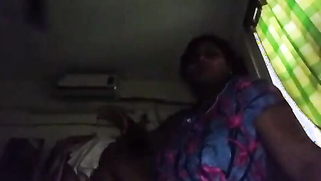 Sexually unsatisfied Indian mom shakes boobs in the webcam video | XXX Video on AllSex.XXX