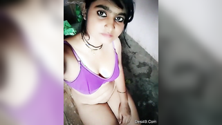 Whorish Indian wife flashes pussy and next step is to show tits | XXX Video on AllSex.XXX