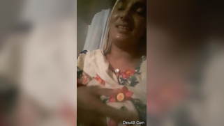 Farmer's Desi wife reveals breasts in the amateur XXX video | XXX Video on AllSex.XXX