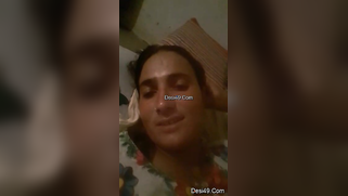 Farmer's Desi wife reveals breasts in the amateur XXX video | XXX Video on AllSex.XXX