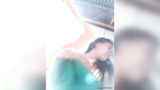 Indian chick shows titties running the risk of being caught | XXX Video on AllSex.XXX