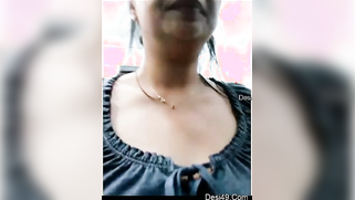 Bathroom is the only place where married Desi camgirl can show butt | XXX Video on AllSex.XXX