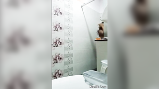 Desi female makes bathing more thrilling filming it on the camera | XXX Video on AllSex.XXX