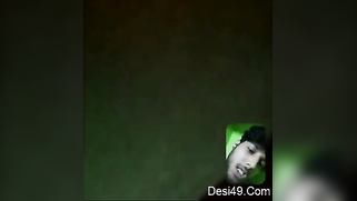 Lecherous Desi wench teases XXX buddy filming the close-up video | XXX Video on AllSex.XXX