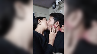 Pretty aunty and her Desi husband turn each other on by kissing | XXX Video on AllSex.XXX