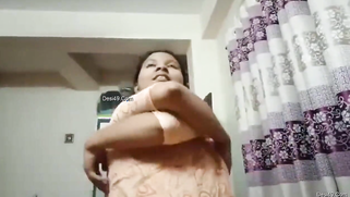 Attractive Indian takes off dress even though the boyfriend films her | XXX Video on AllSex.XXX