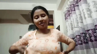 Attractive Indian takes off dress even though the boyfriend films her | XXX Video on AllSex.XXX