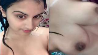 Gorgeous body encourages the Desi lovely to expose it on camera