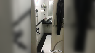 Hidden camera films the nerdy Desi homeowner taking a shower | XXX Video on AllSex.XXX