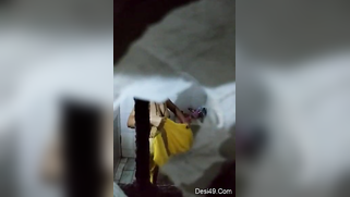 There is a hole in the bathroom and perv films the naked Indian | XXX Video on AllSex.XXX