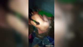 Guy says the Indian that there is nothing bad about showing pussy | XXX Video on AllSex.XXX