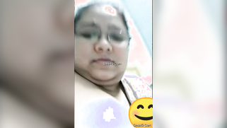 Solo XXX video where the nerdy Indian mom willingly shows tits | XXX Video on AllSex.XXX