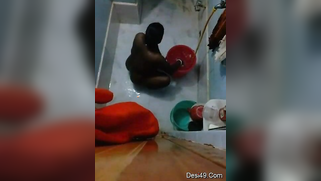 Pervert films the Indian landlady who doesn't know about it | XXX Video on AllSex.XXX