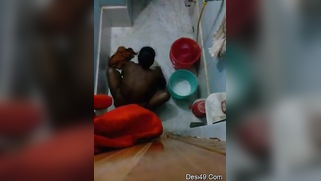 Pervert films the Indian landlady who doesn't know about it | XXX Video on AllSex.XXX