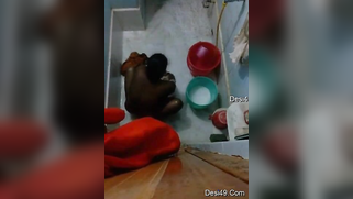 Pervert films the Indian landlady who doesn't know about it | XXX Video on AllSex.XXX